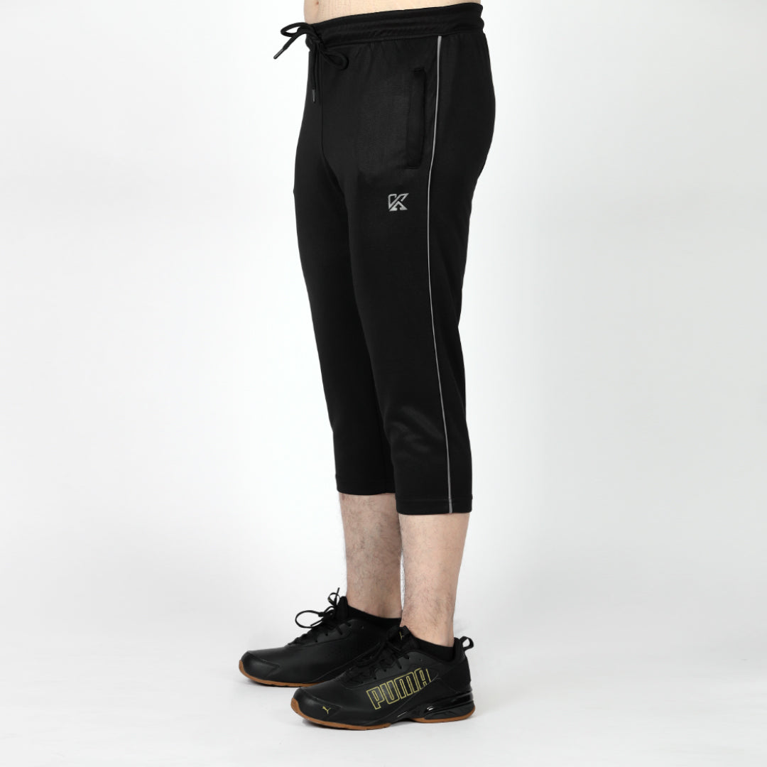 Stride 3-Quarter Shorts for men – athletic gym and running shorts for fitness lovers