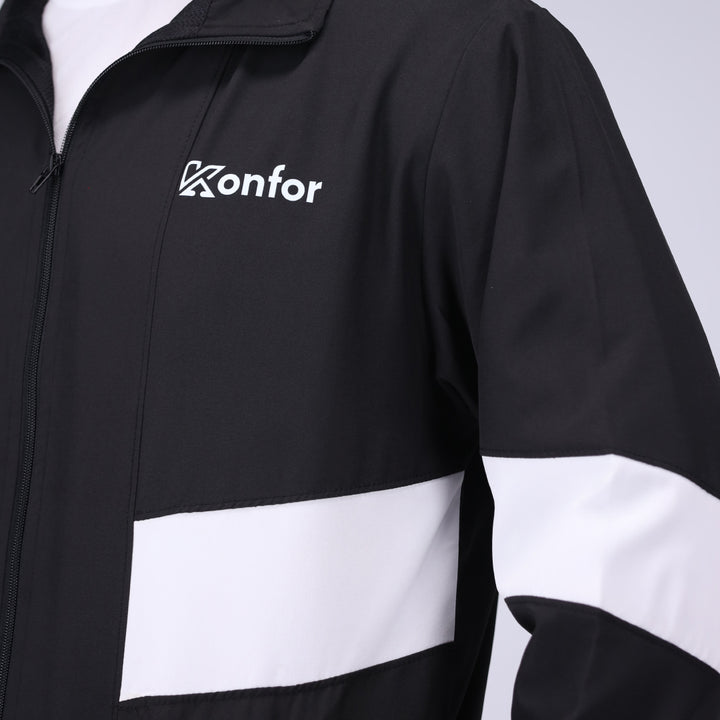 Collarro wind-breaker jacket for men, durable parachute outerwear.