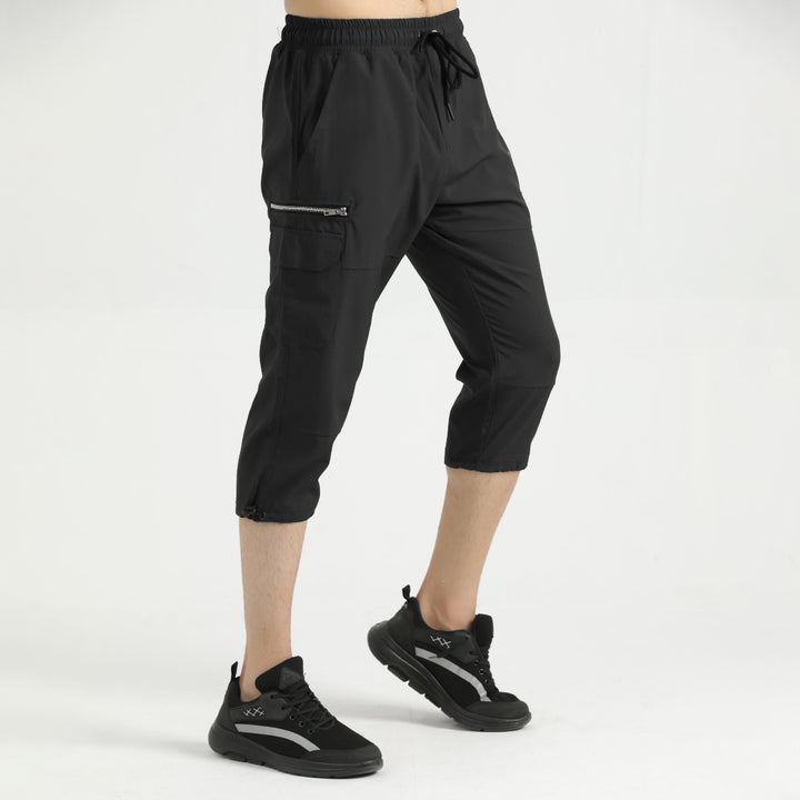 Mintify 3-Quarter Shorts for men – lightweight trendy capris shorts