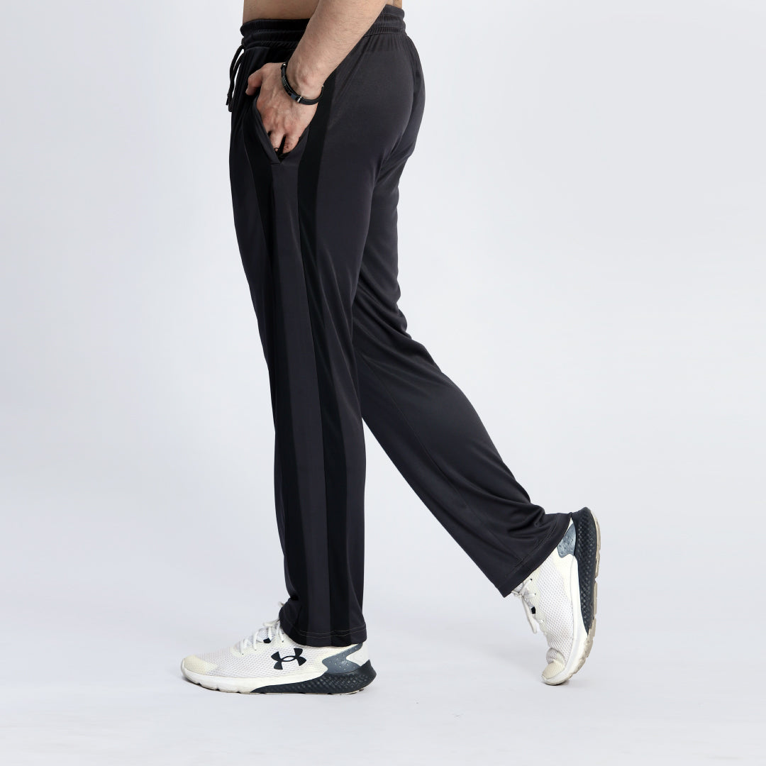 StaticFlow baggy trouser for men in Pakistan