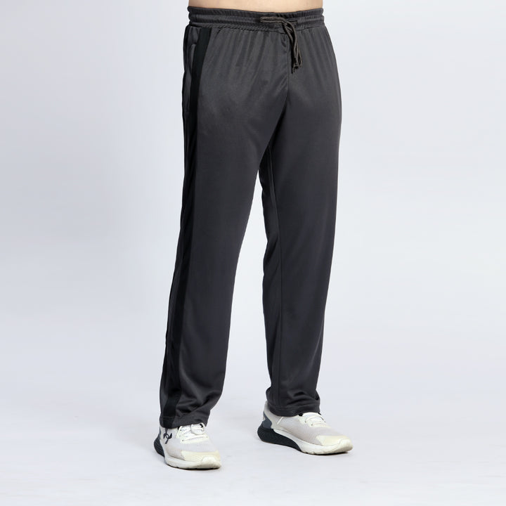 StaticFlow baggy trouser for men in Pakistan